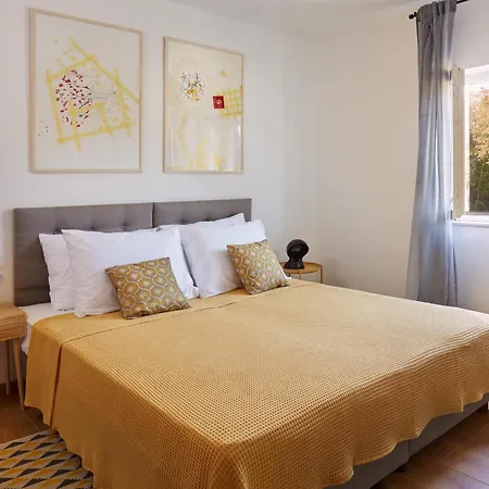 Dom wakacyjny House *